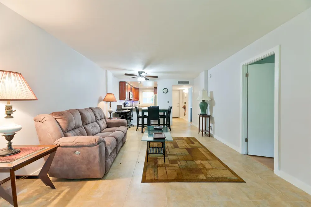 101 ROYAL PARK DRIVE #1C Oakland Park, FL 33309