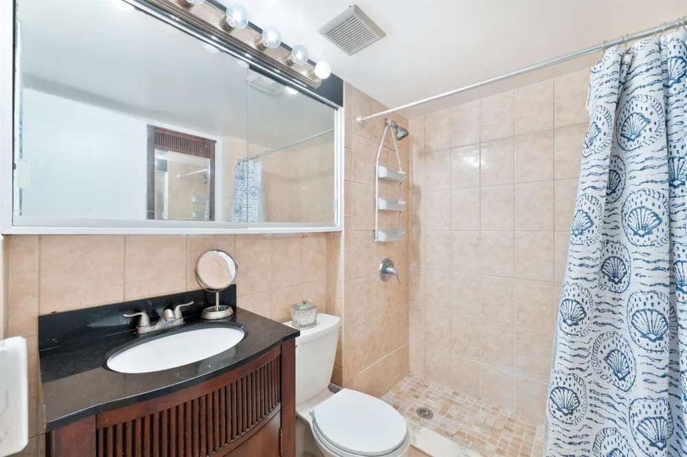 101 ROYAL PARK DRIVE #1C Oakland Park, FL 33309