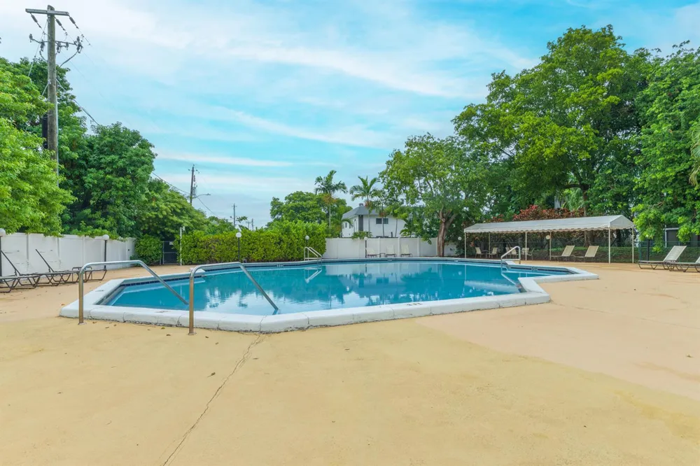 101 ROYAL PARK DRIVE #1C Oakland Park, FL 33309