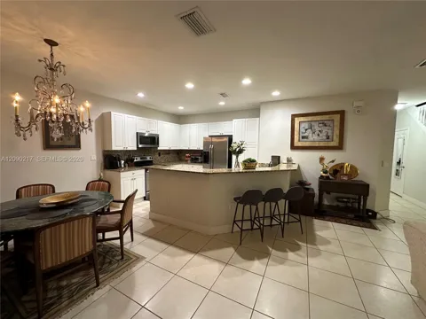 4745 Grand Cypress Cir N