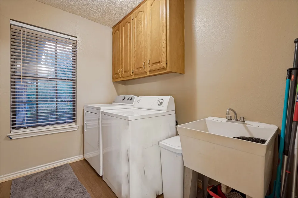 611 Combine Road Seagoville, TX 75159