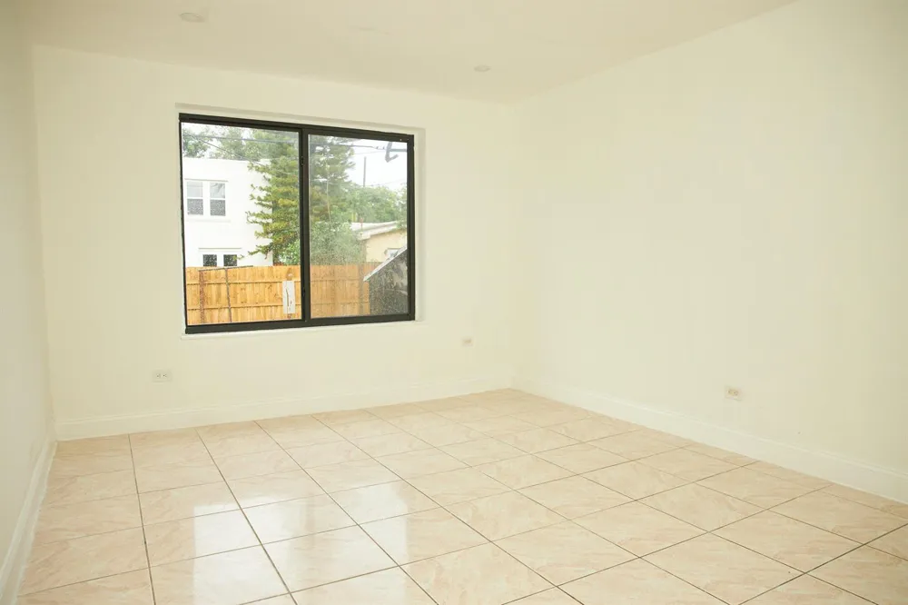 25 NE 43RD STREET Miami, FL 33137