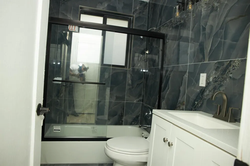 25 NE 43RD STREET Miami, FL 33137