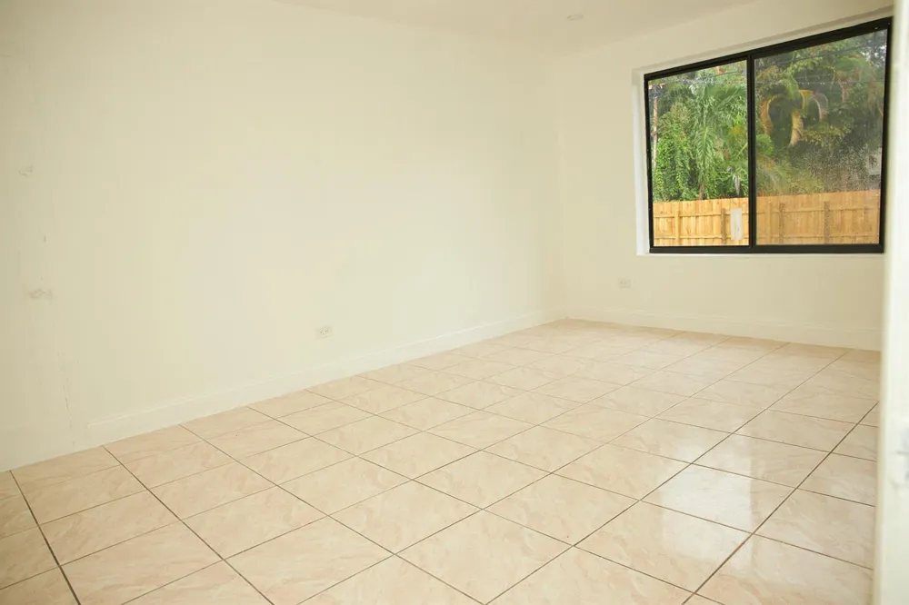 25 NE 43RD STREET Miami, FL 33137