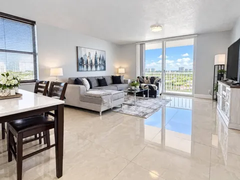 427 GOLDEN ISLES DRIVE #10D