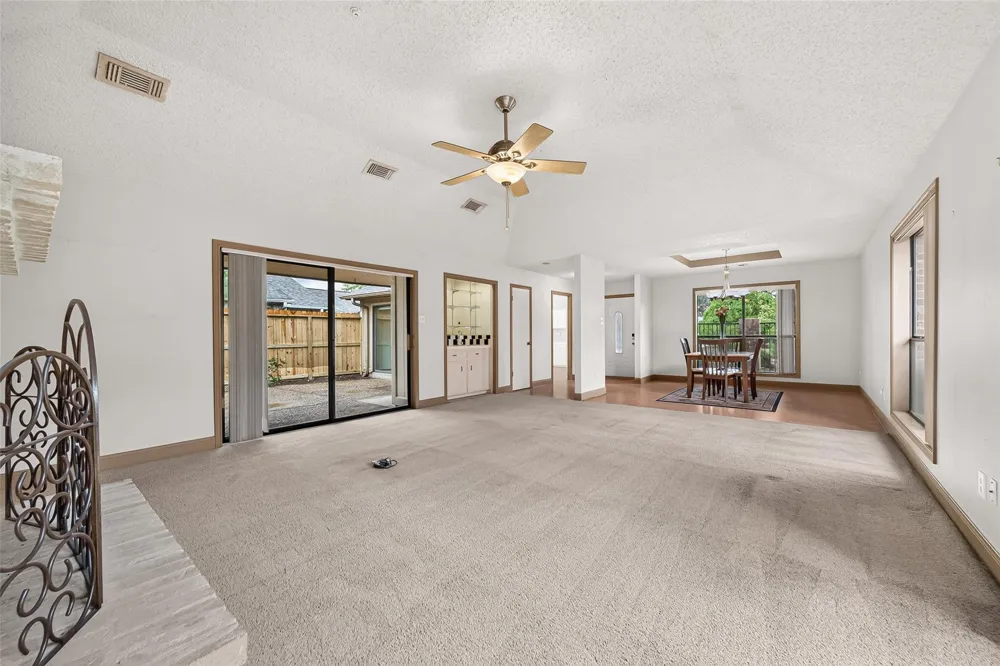 219 Essex Place Stafford, TX 77477