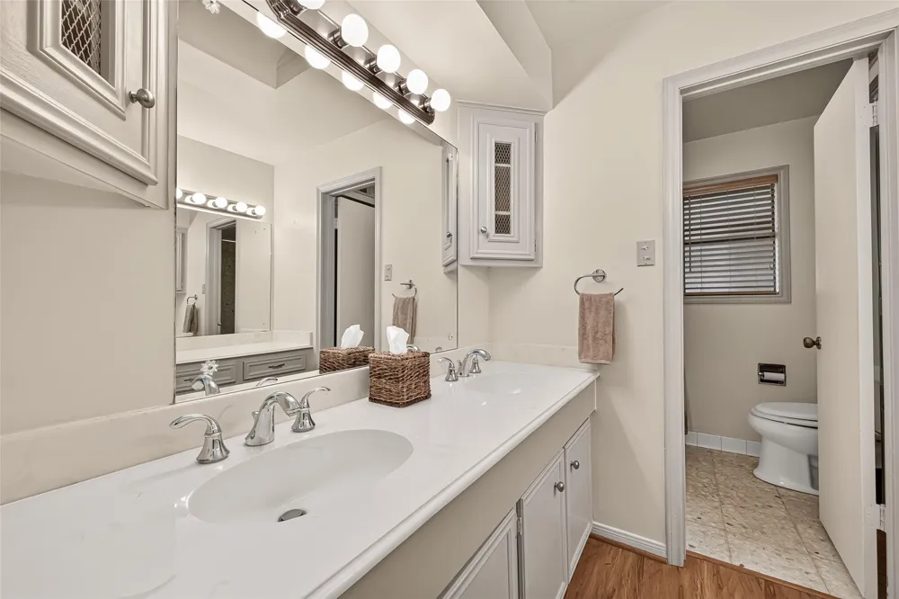 219 Essex Place Stafford, TX 77477