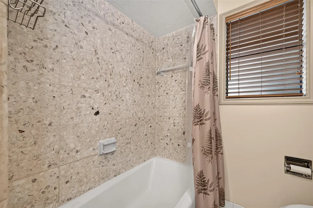 219 Essex Place Stafford, TX 77477