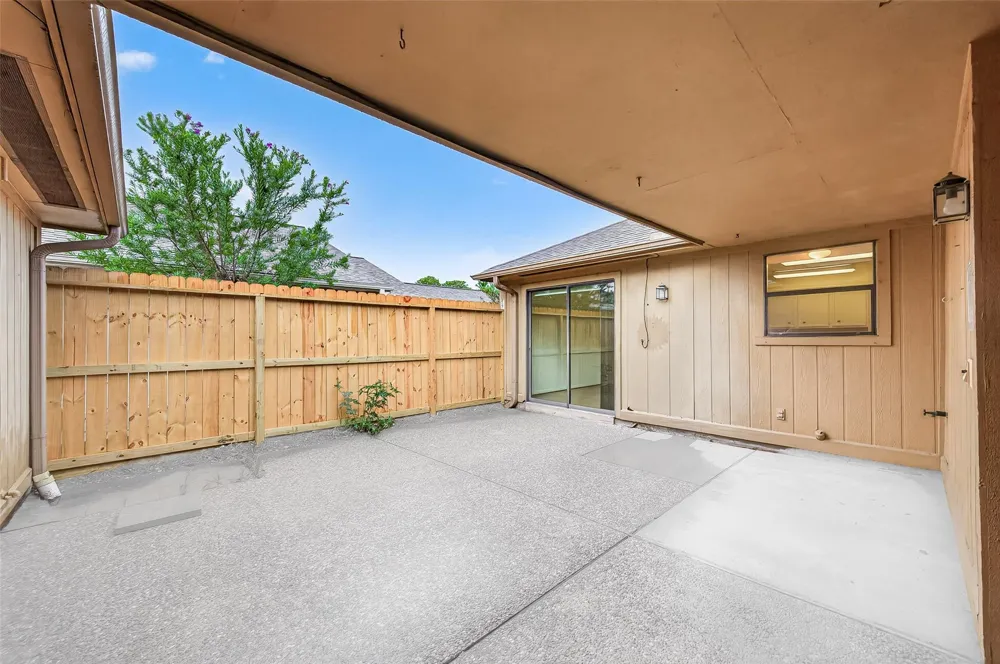 219 Essex Place Stafford, TX 77477