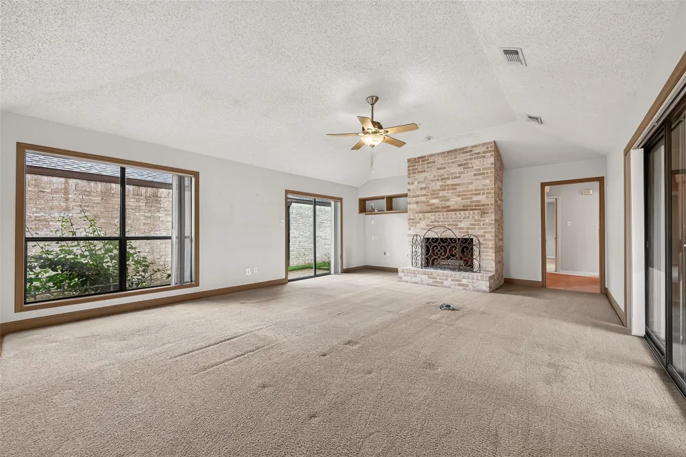 219 Essex Place Stafford, TX 77477