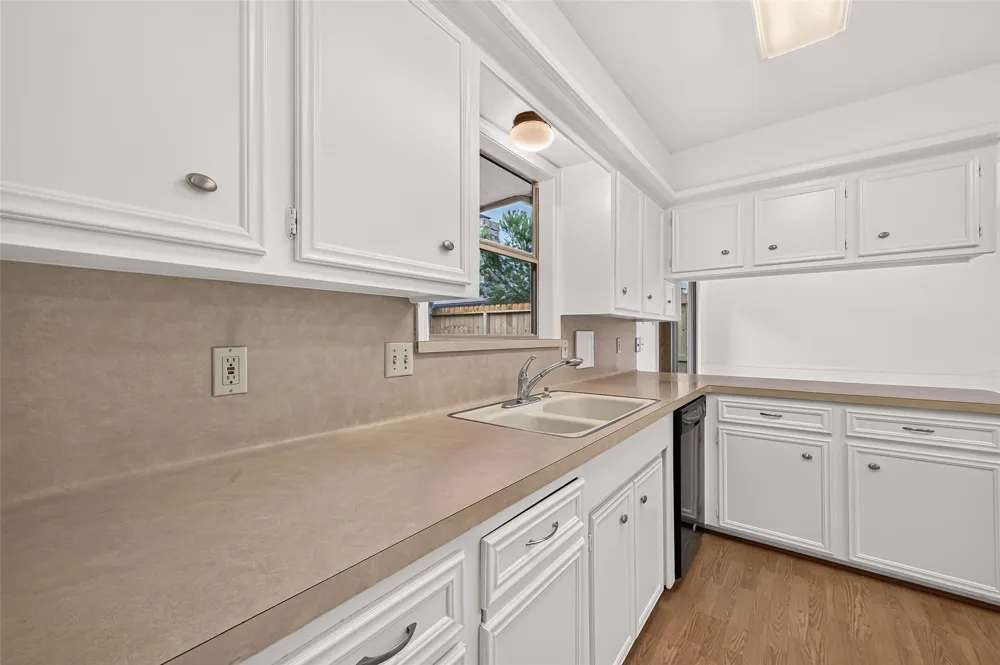 219 Essex Place Stafford, TX 77477
