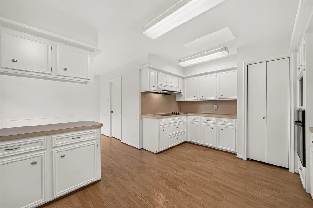 219 Essex Place Stafford, TX 77477
