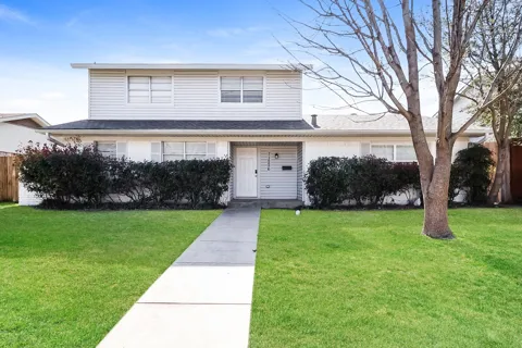 11226 Drummond Drive