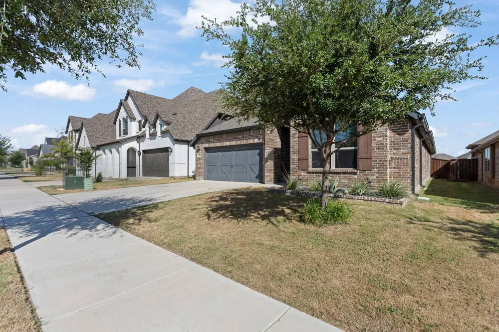 14828 Grissom Avenue Aledo, TX 76008