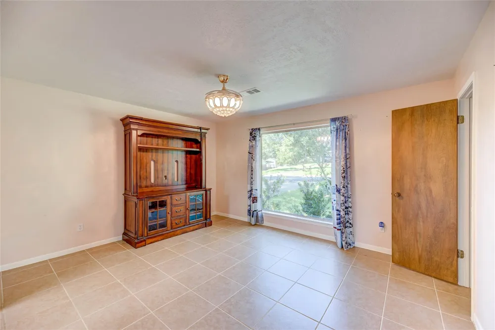 20 Valley Drive Coldspring, TX 77331