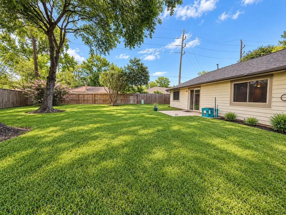 21311 Greenham Drive Spring, TX 77388