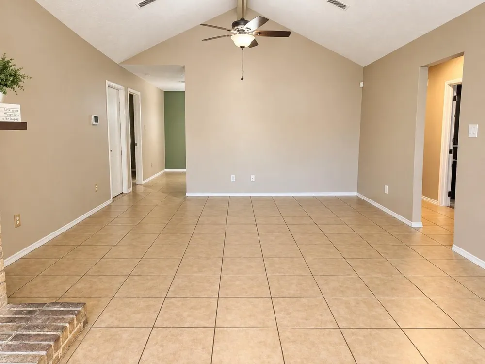 21311 Greenham Drive Spring, TX 77388