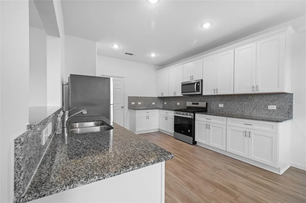 7316 Madison Commons Lane Houston, TX 77075