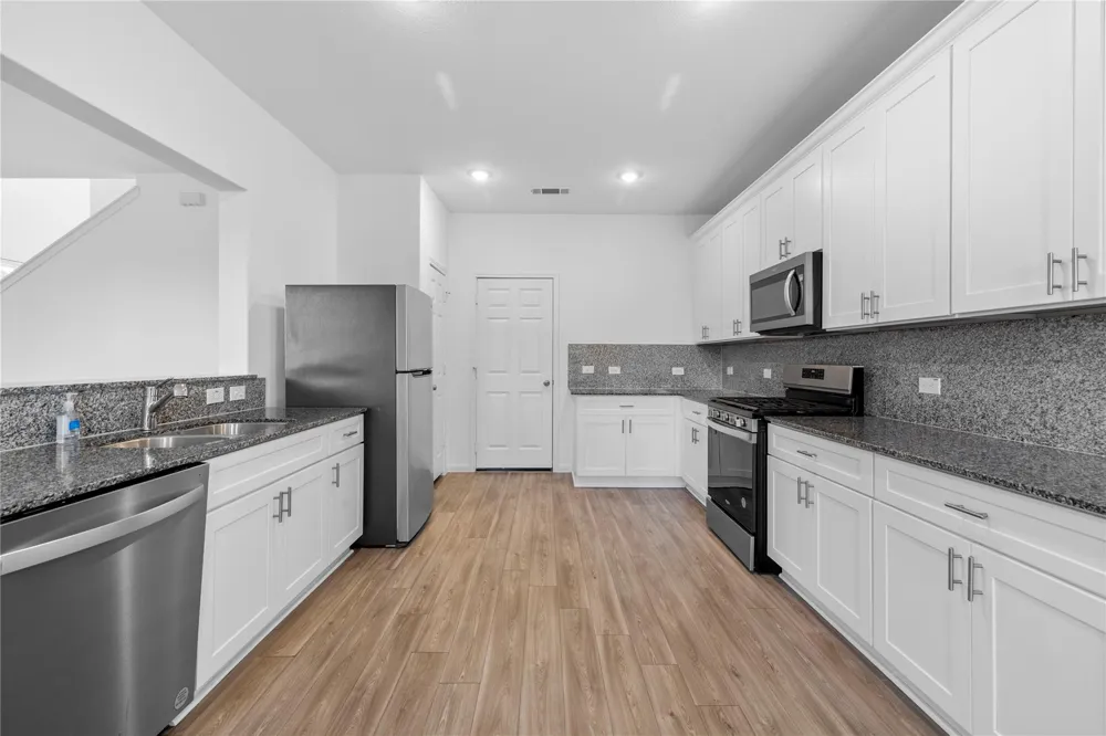 7316 Madison Commons Lane Houston, TX 77075