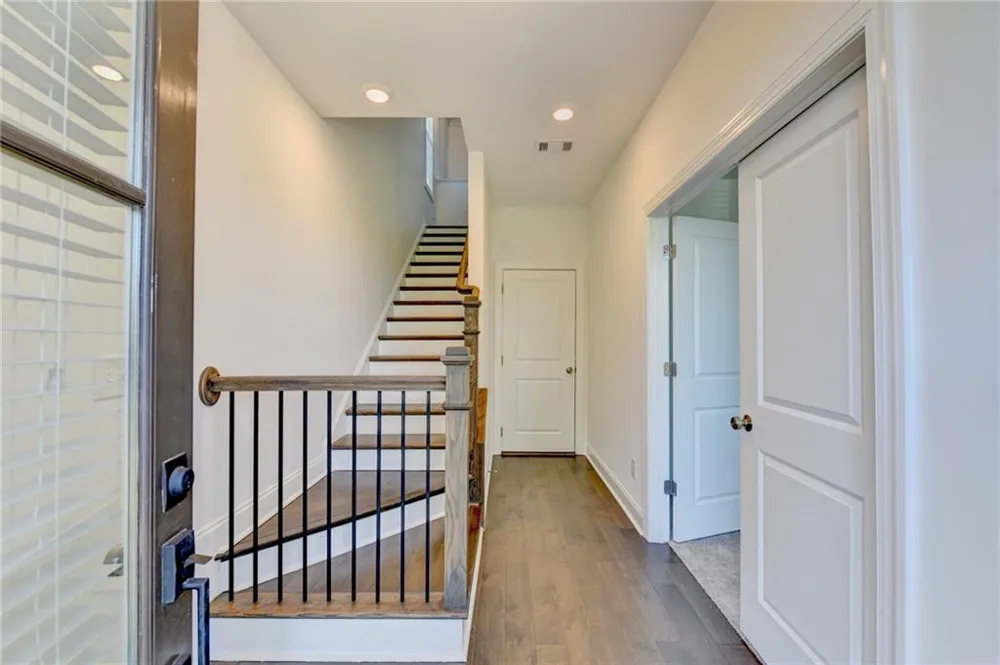 4365 Sims Park Overlook Suwanee, GA 30024