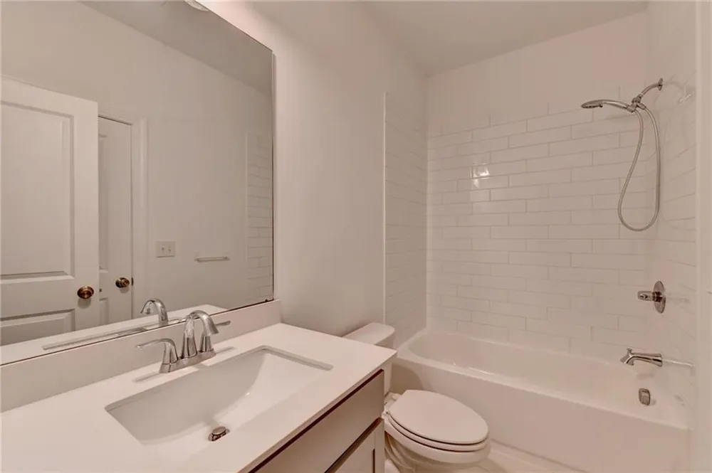 4365 Sims Park Overlook Suwanee, GA 30024
