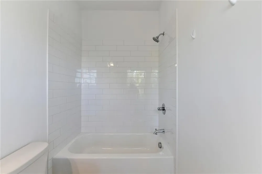 4365 Sims Park Overlook Suwanee, GA 30024