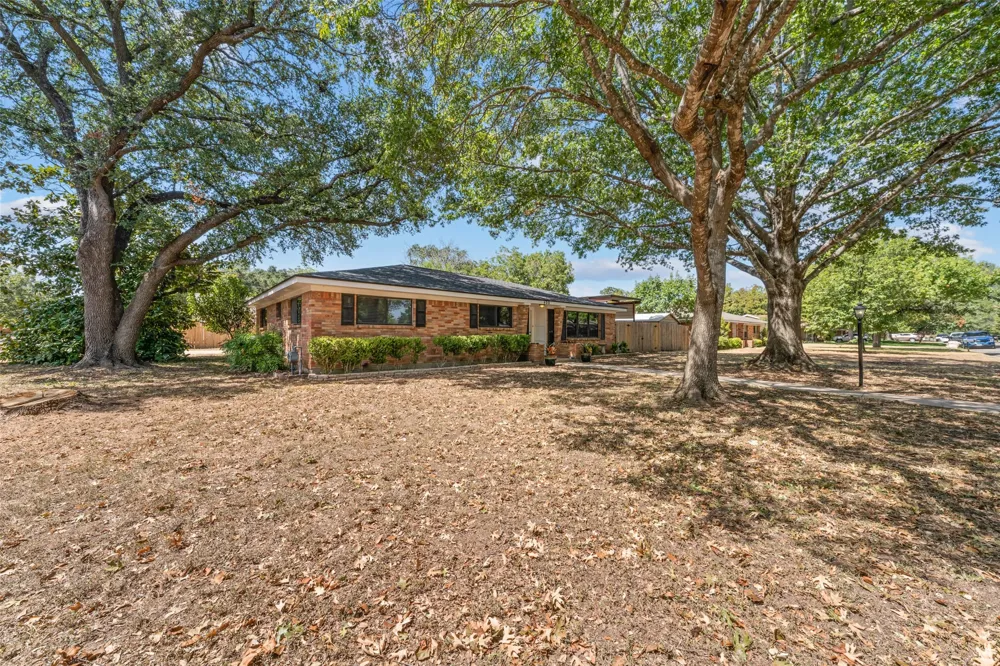 400 Cranbrook Drive Waco, TX 76712