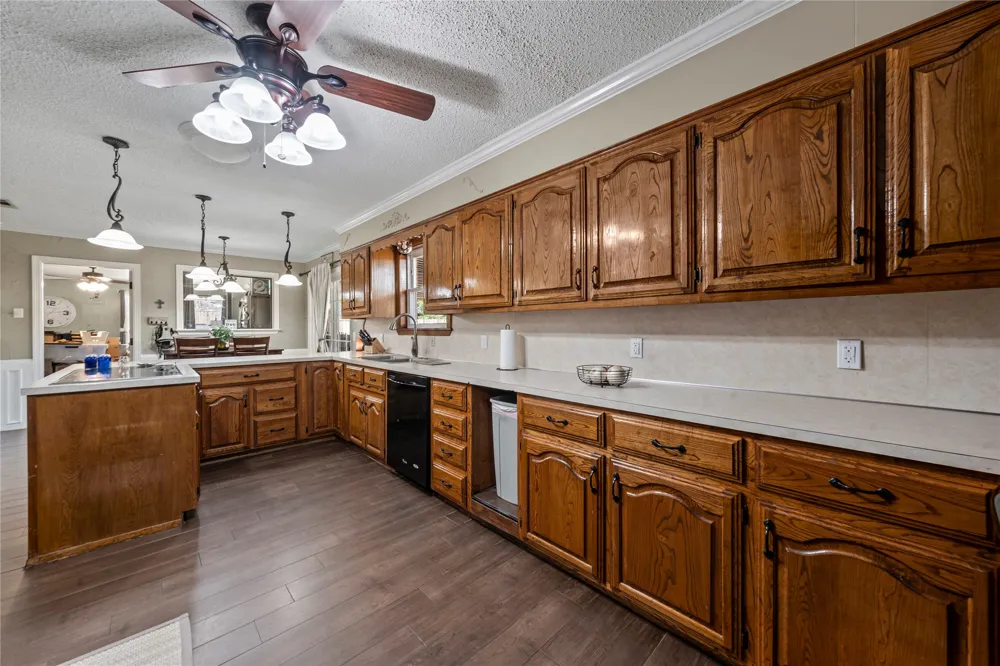 400 Cranbrook Drive Waco, TX 76712