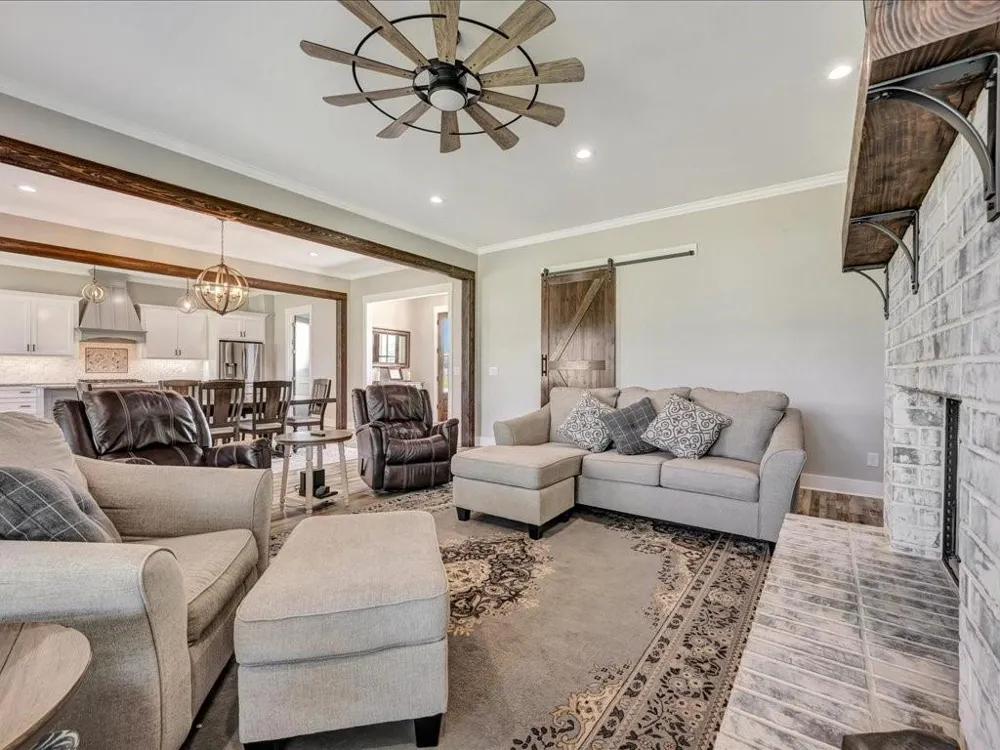 110 Saddle Creek Drive Lufkin, TX 75904