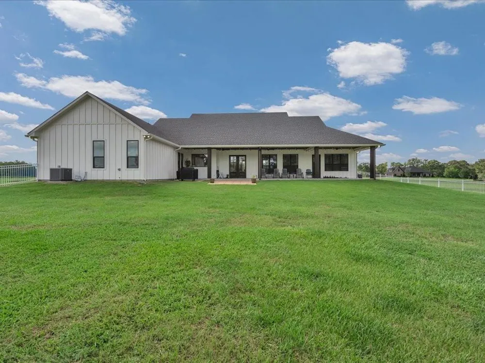110 Saddle Creek Drive Lufkin, TX 75904