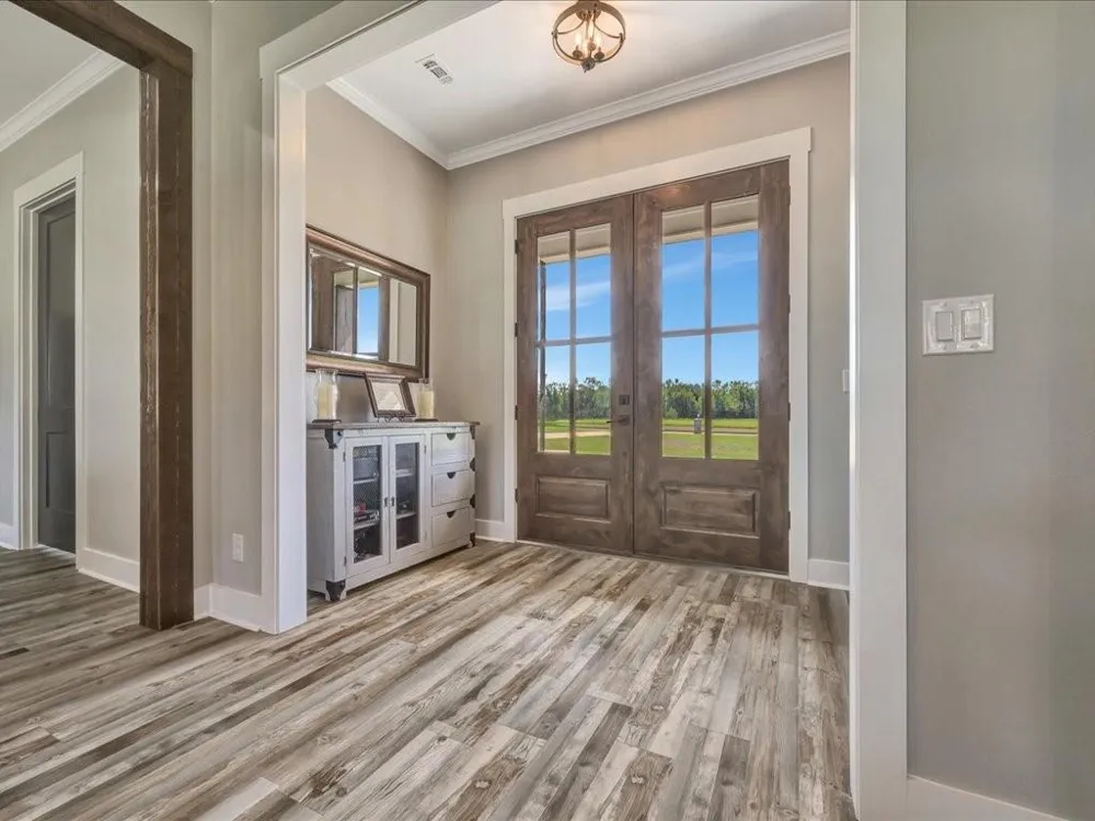 110 Saddle Creek Drive Lufkin, TX 75904