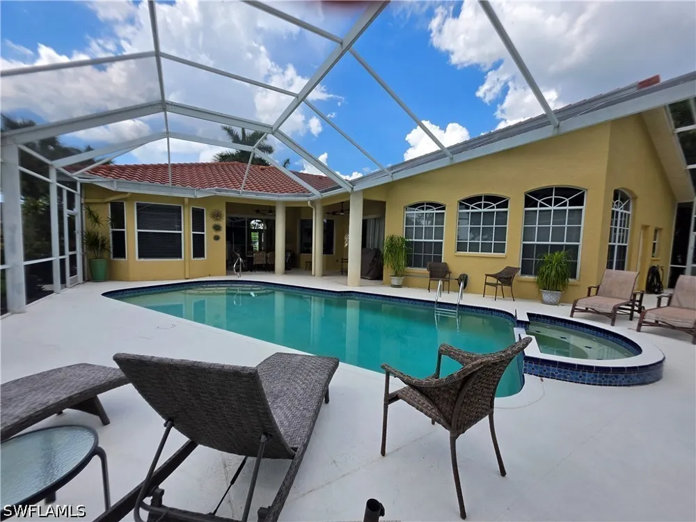 Lely Island Circle Naples, FL 34113