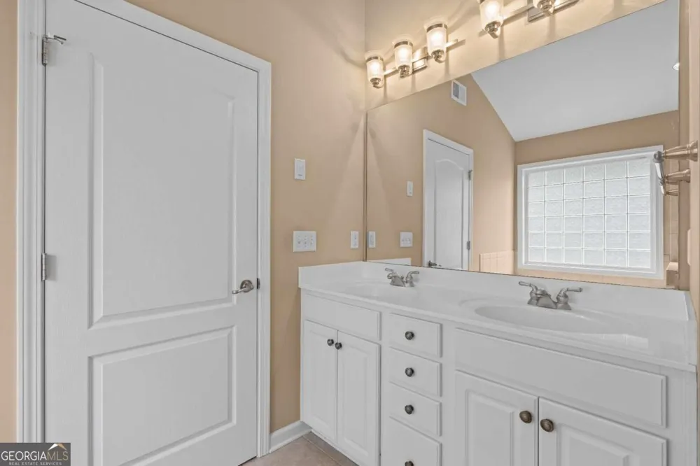 3706 Devon Park LN NW Kennesaw, GA 30144