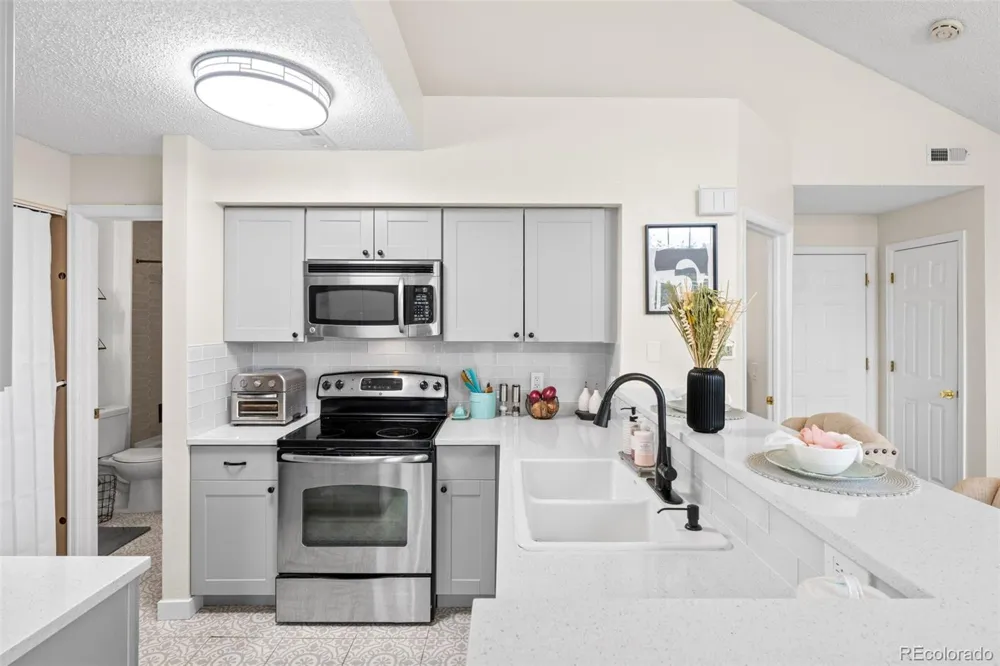 13792 E Lehigh Avenue #B Aurora, CO 80014