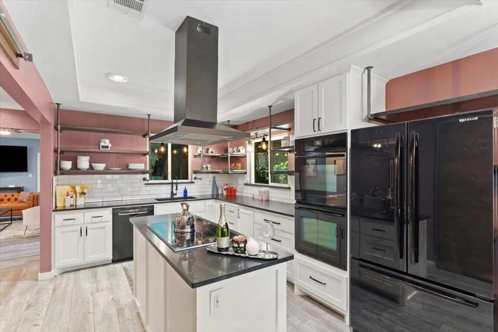 1518 Windsor Forest Trail Keller, TX 76262