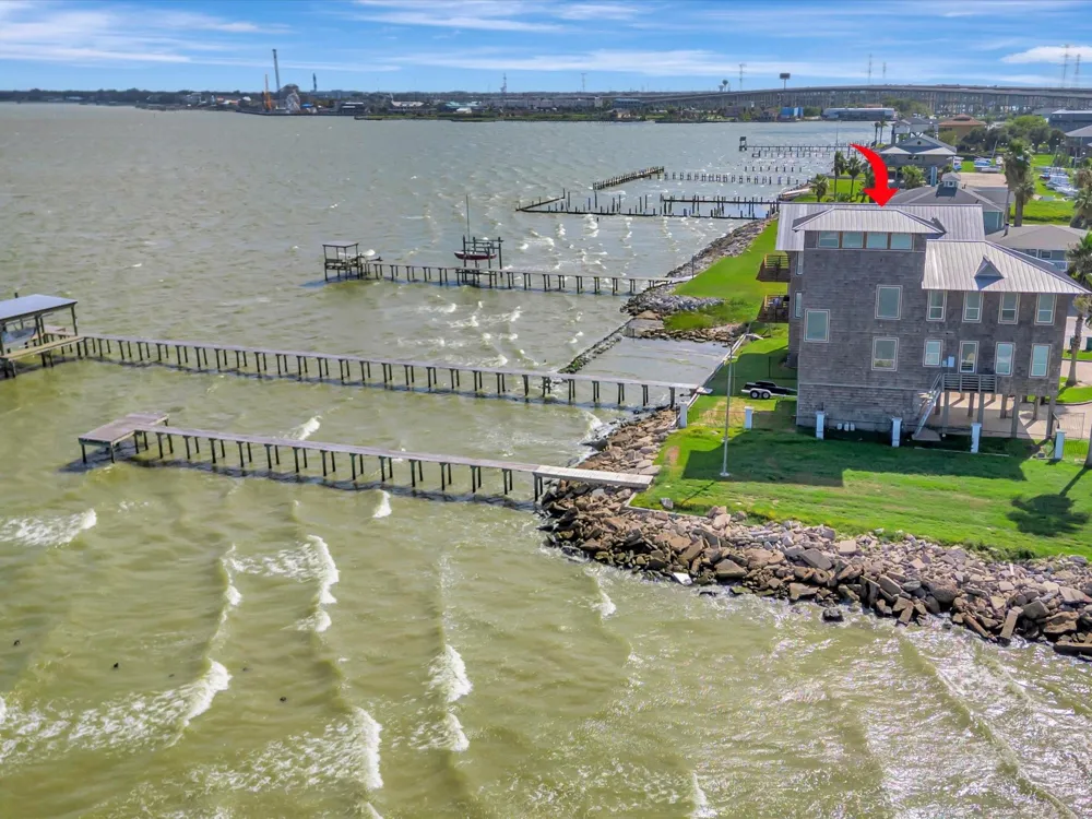 606 2nd St Seabrook, TX 77586
