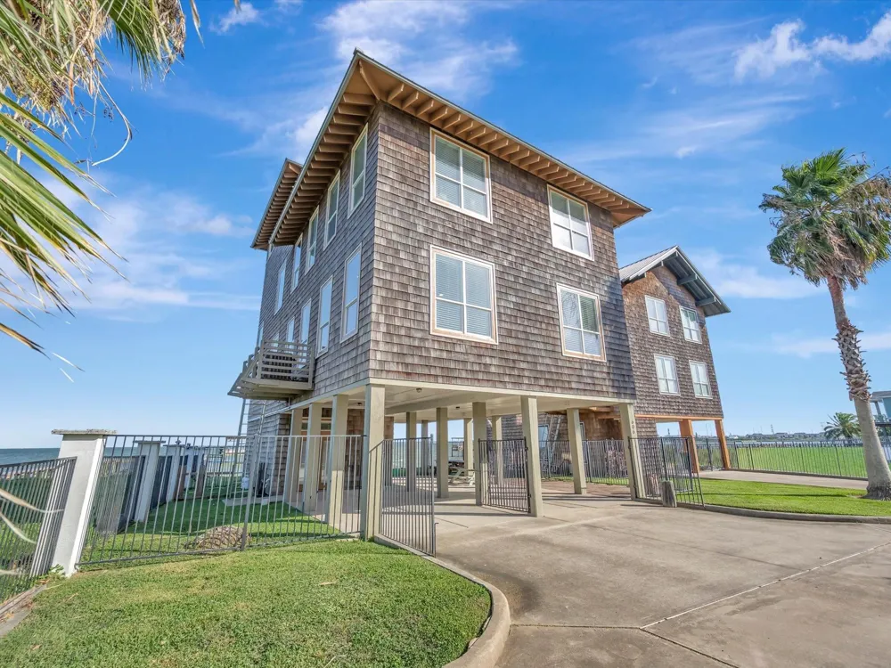 606 2nd St Seabrook, TX 77586
