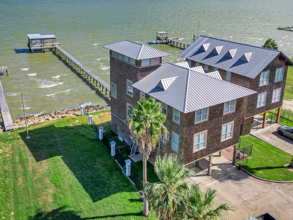 606 2nd St Seabrook, TX 77586