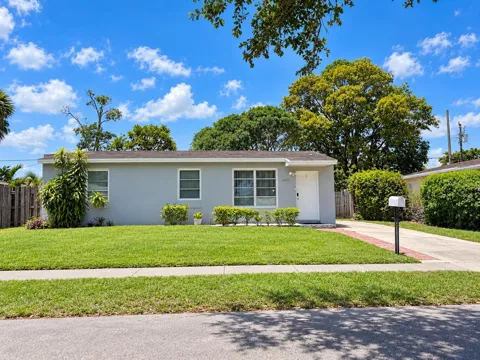 1420 68TH TERRACE