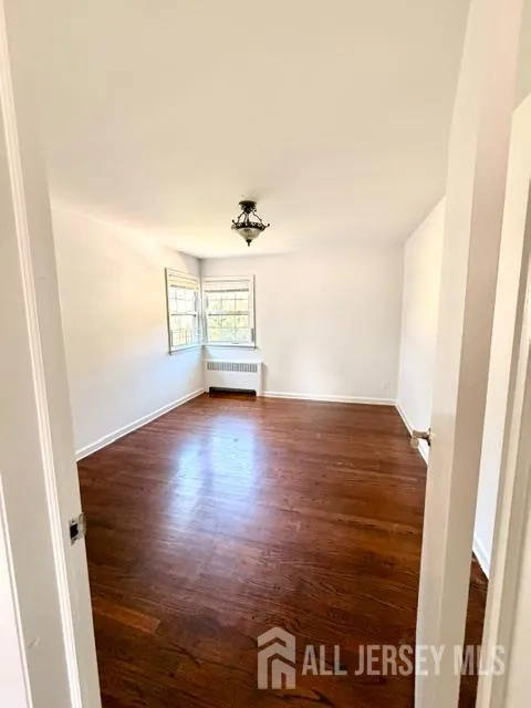 713 Roessner Drive Union, NJ 07083