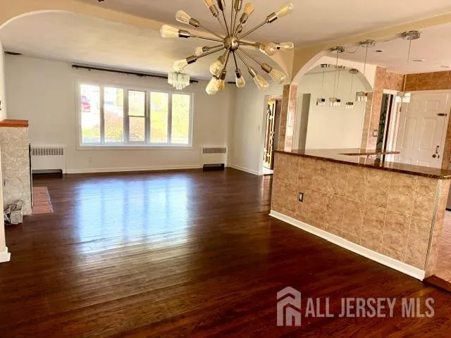 713 Roessner Drive Union, NJ 07083
