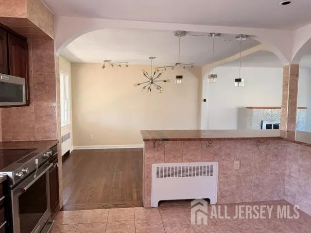 713 Roessner Drive Union, NJ 07083