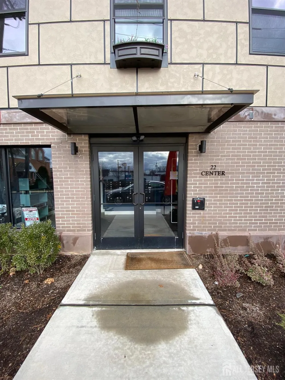 22 Center Street #203 Metuchen, NJ 08840