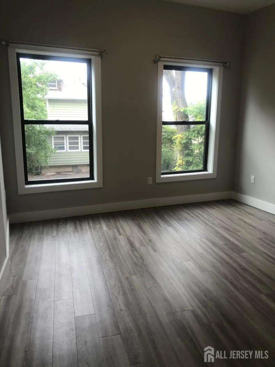 22 Center Street #203 Metuchen, NJ 08840