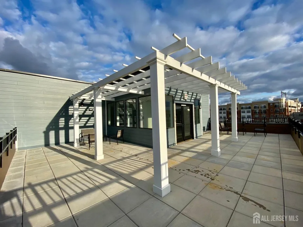 22 Center Street #203 Metuchen, NJ 08840