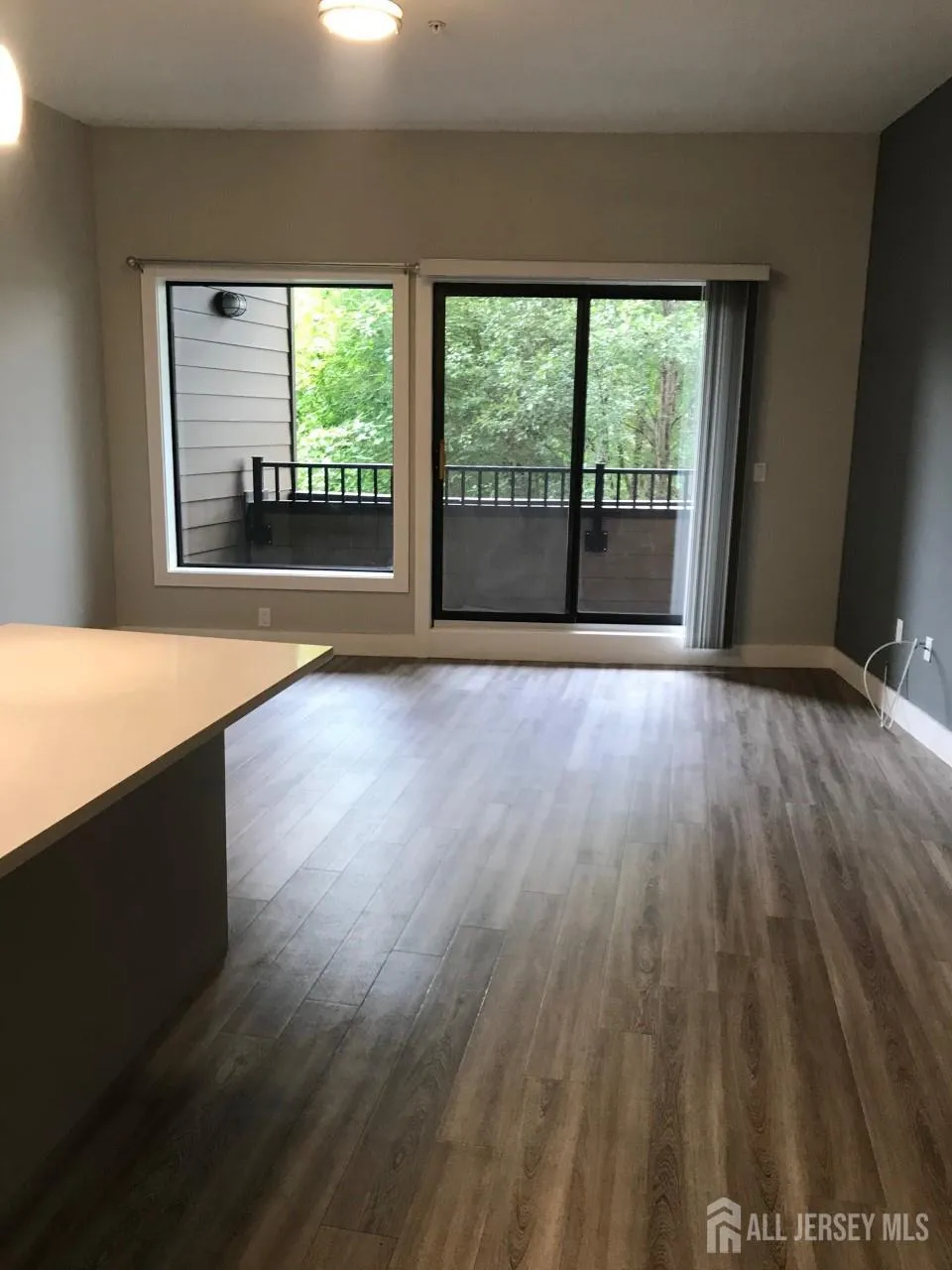22 Center Street #203 Metuchen, NJ 08840