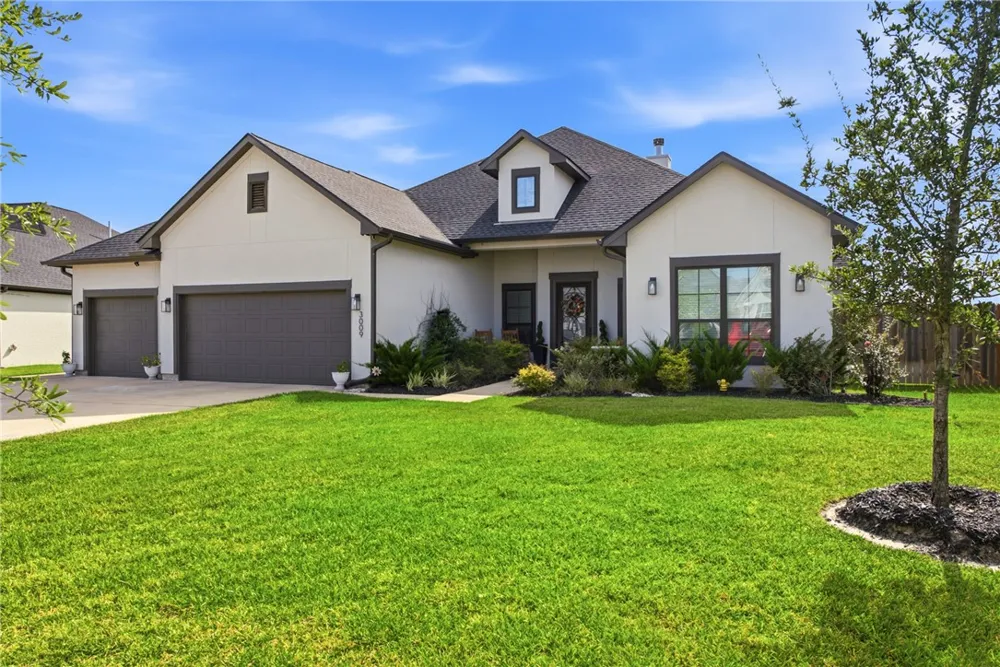 3009 Wolfpack Loop Bryan, TX 77808