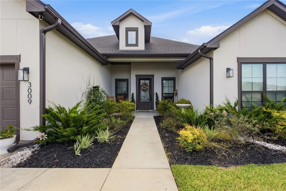 3009 Wolfpack Loop Bryan, TX 77808