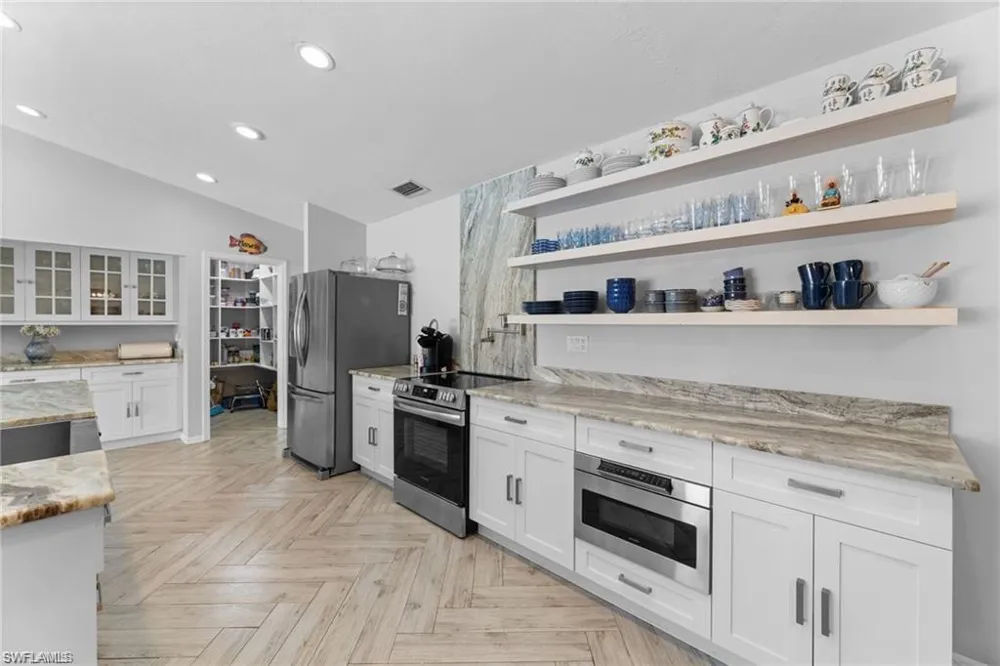 2467 Pine Woods Circle #3 Naples, FL 34105