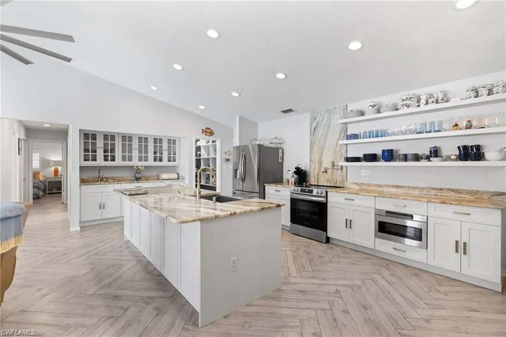 2467 Pine Woods Circle #3 Naples, FL 34105